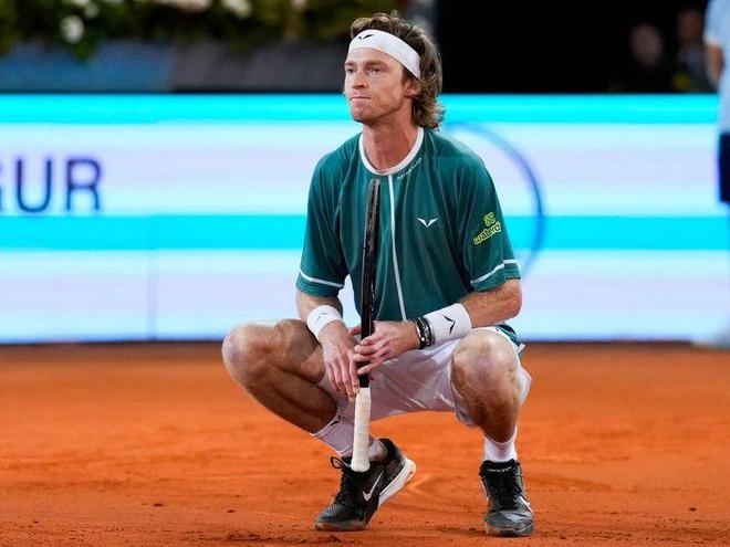 的国际足球 的国际足球