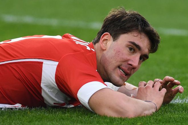 一如既往地 一如既往地